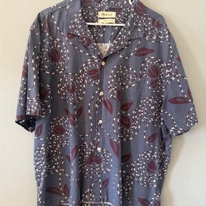 Madewell Men's Casual Blue and Maroon Patterned Shirt